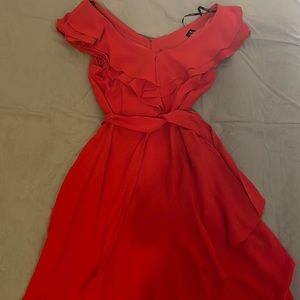 This is a stunner! The color is so rich and beautiful. Worn once.